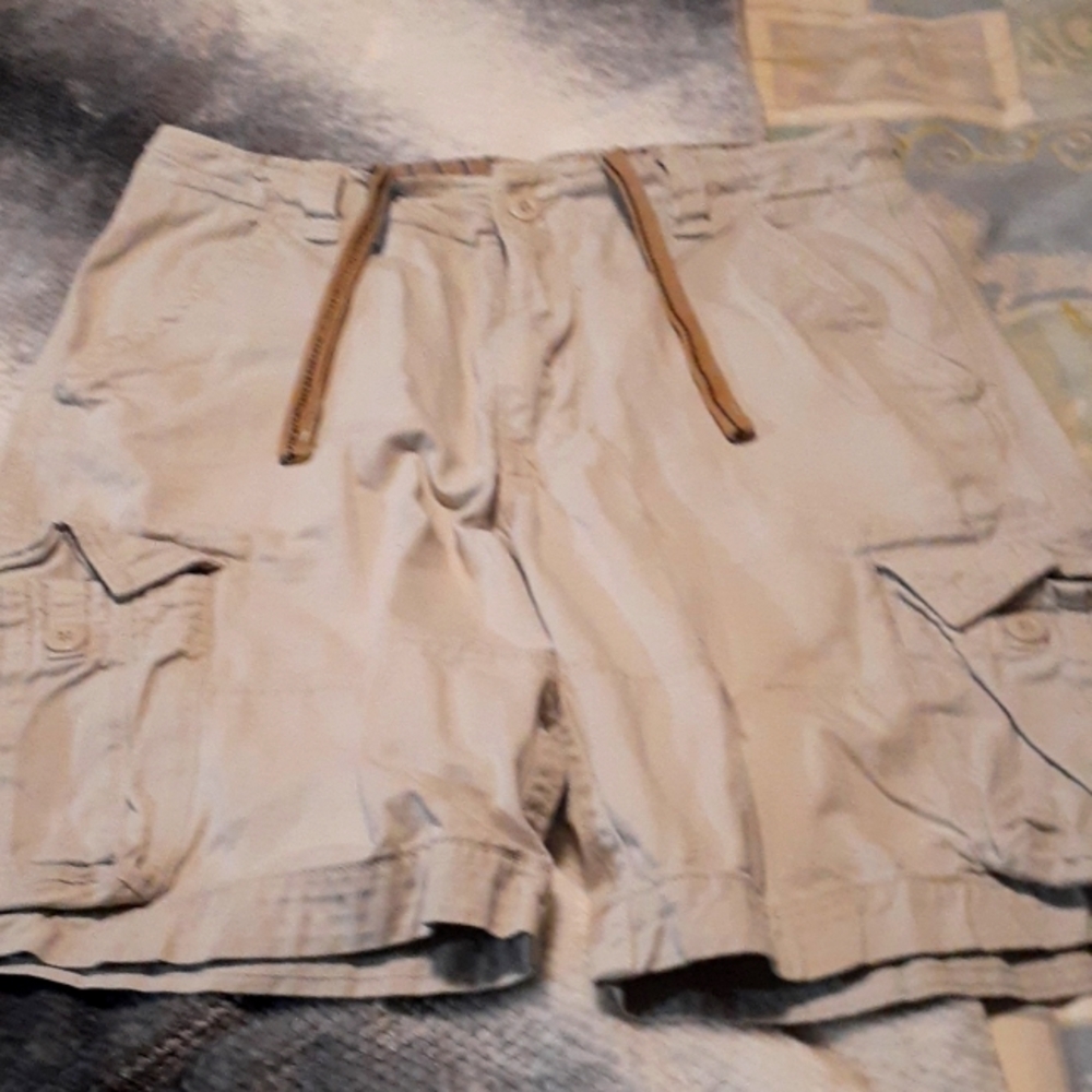Beige Cargo Shorts sz36 Mens - Picture 4 of 6